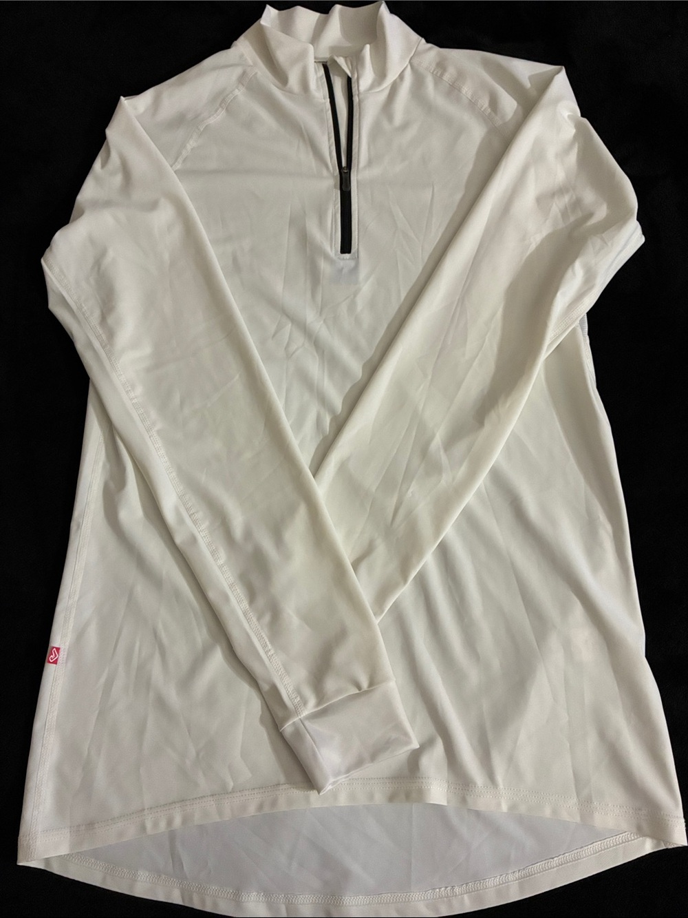 Jakroo White Long-Sleeve Quarter Zip Pullover with Black Zip